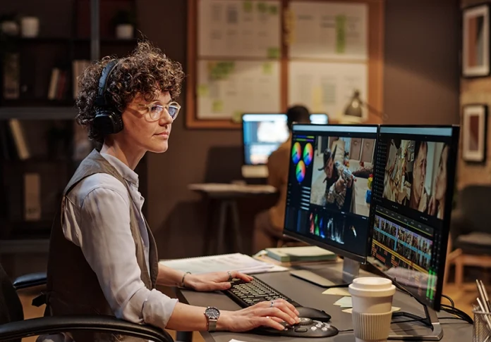 Crafting Effective Video Narratives for Online Creators
